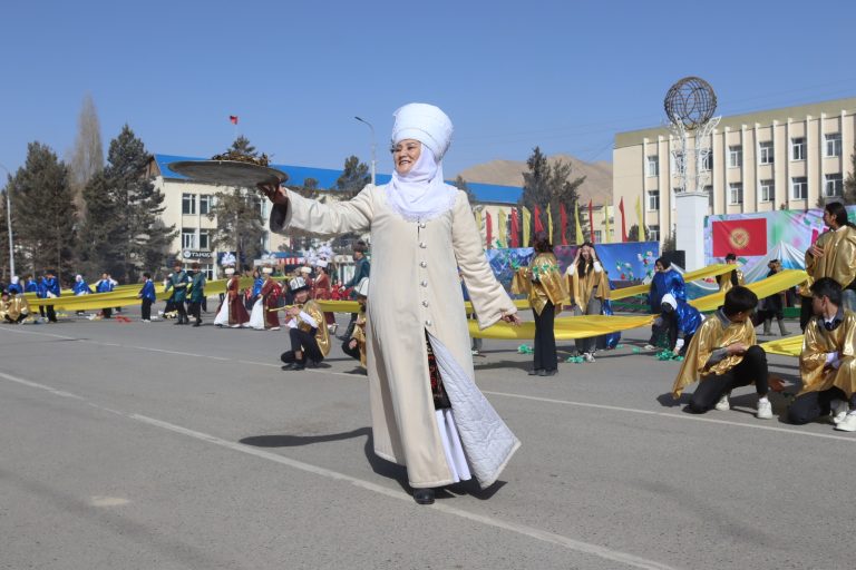 Нарында Нооруз кандай белгиленет?