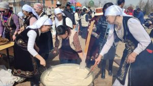 40 казан сүмөлөк кайнатылат