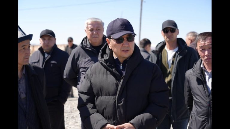 Эрлист Акунбеков теңир тоолуктар менен жолугушту