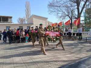 Апрель элдик революциясына 16 жыл